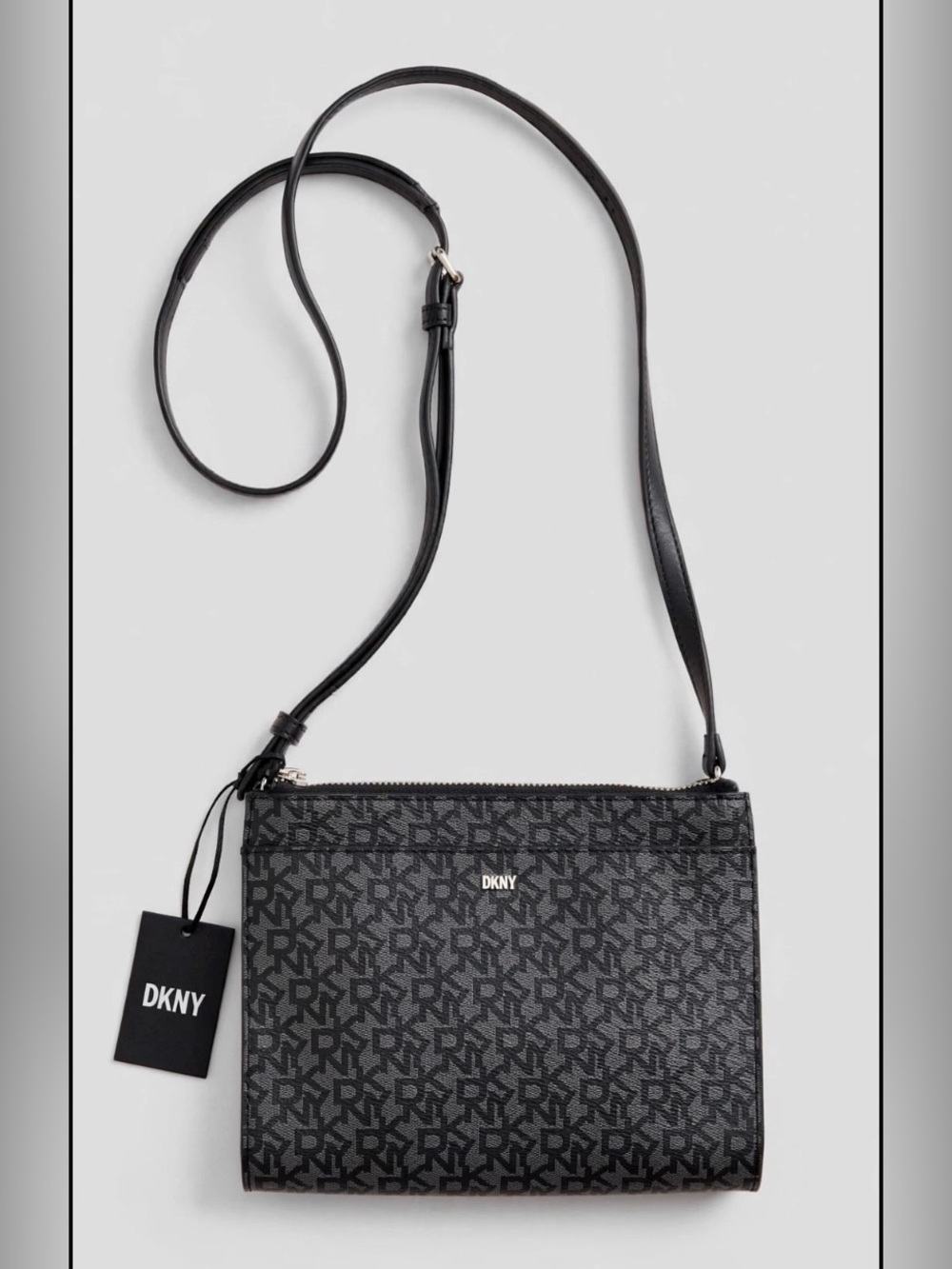Elegant DKNY  purse in Black and Gray - Bryant Park